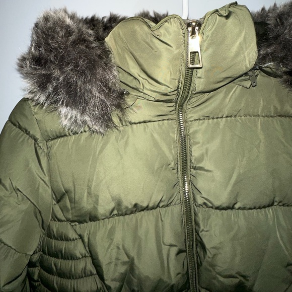 Green puffer coat with removable hood - Picture 3 of 6